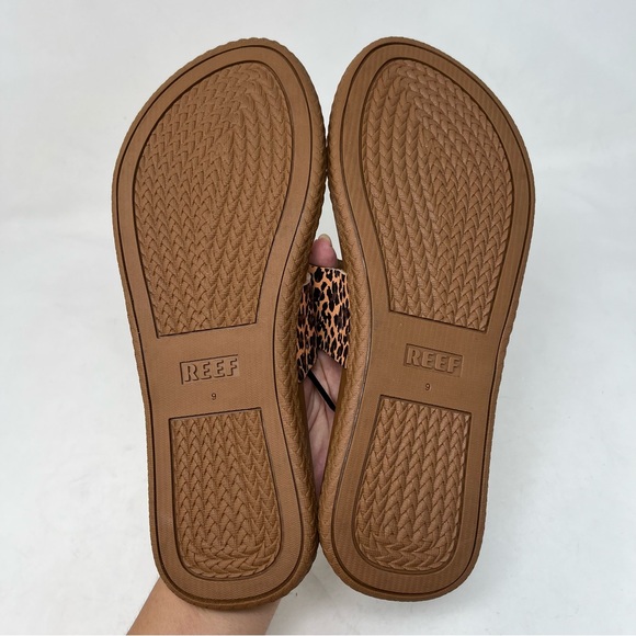 Reef Brown Cushion Sol Diagonal T Strap Flip Flop Sandals Size 9 NWT Leopard - Picture 6 of 7